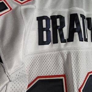Nfl patriots Tom Brady jersey